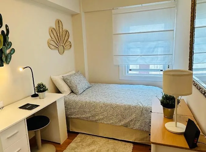 Nebrija Derecha Apartment